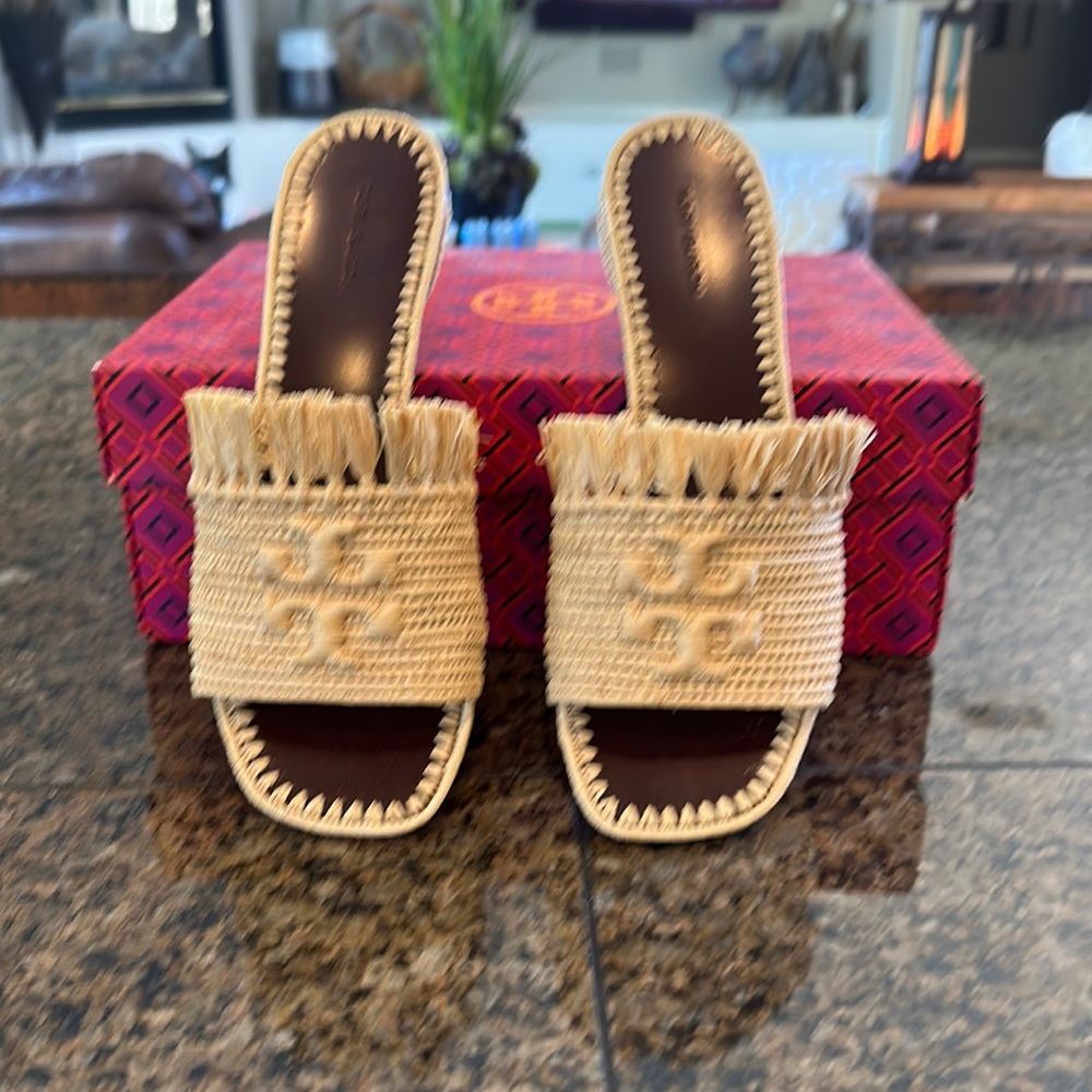 Tory Burch raffia slides sz 8